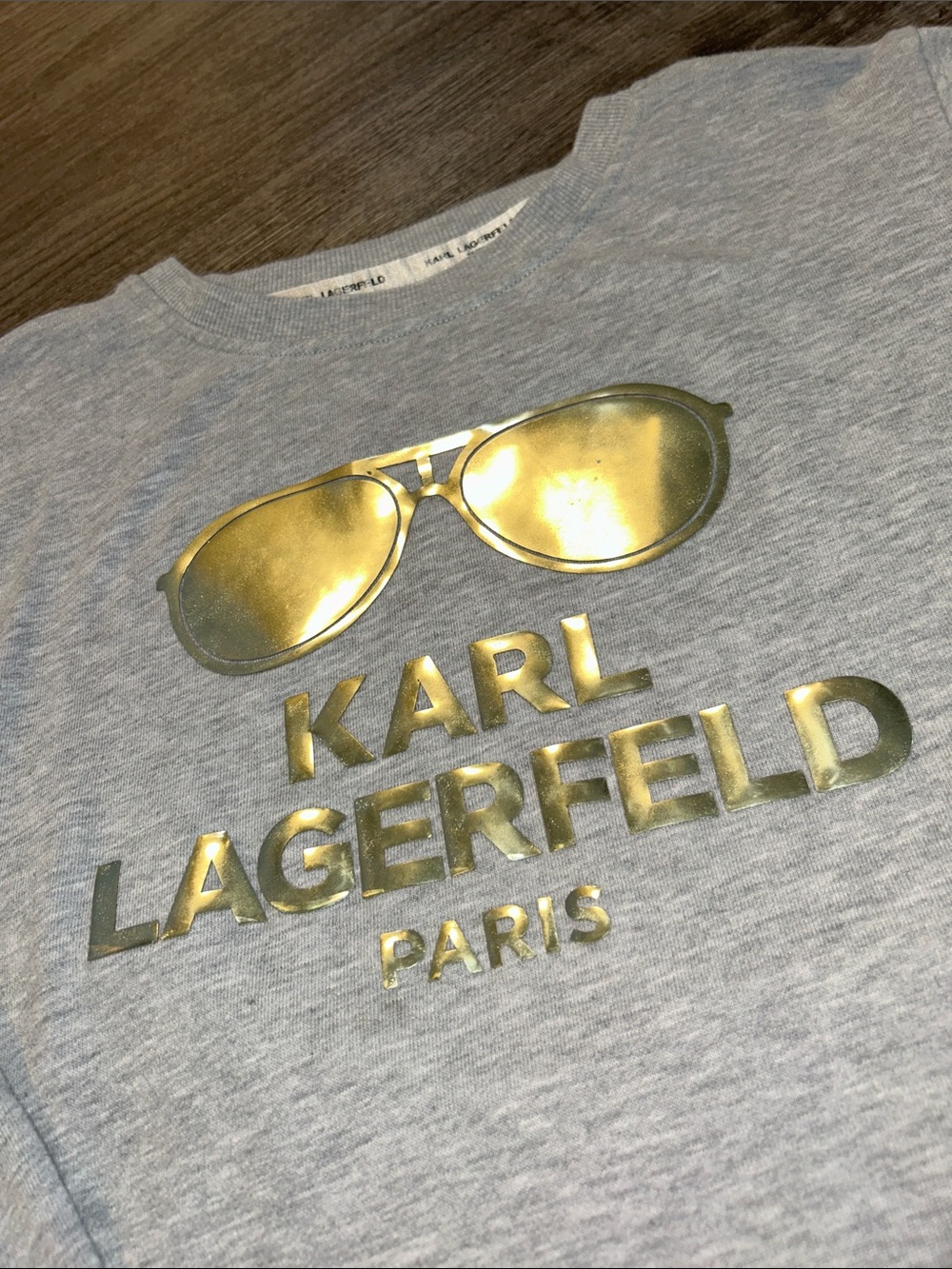 Karl Lagerfeld Paris Gray Sweatshirt Gold Foil Logo Sunglasses Graphic Small - Picture 3 of 11